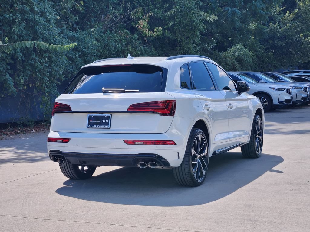 Certified 2024 Audi SQ5 Premium Plus w/ Premium Plus Package AWD/4WD image 11