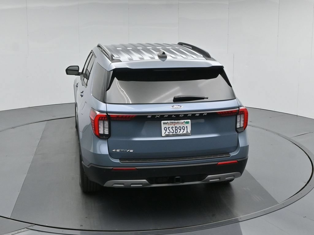 Used 2025 Ford Explorer Active w/ Active Comfort Package RWD image 44