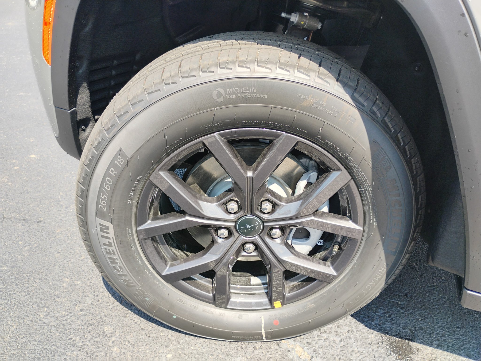 New 2027 Jeep Grand Cherokee Altitude AWD/4WD image 9