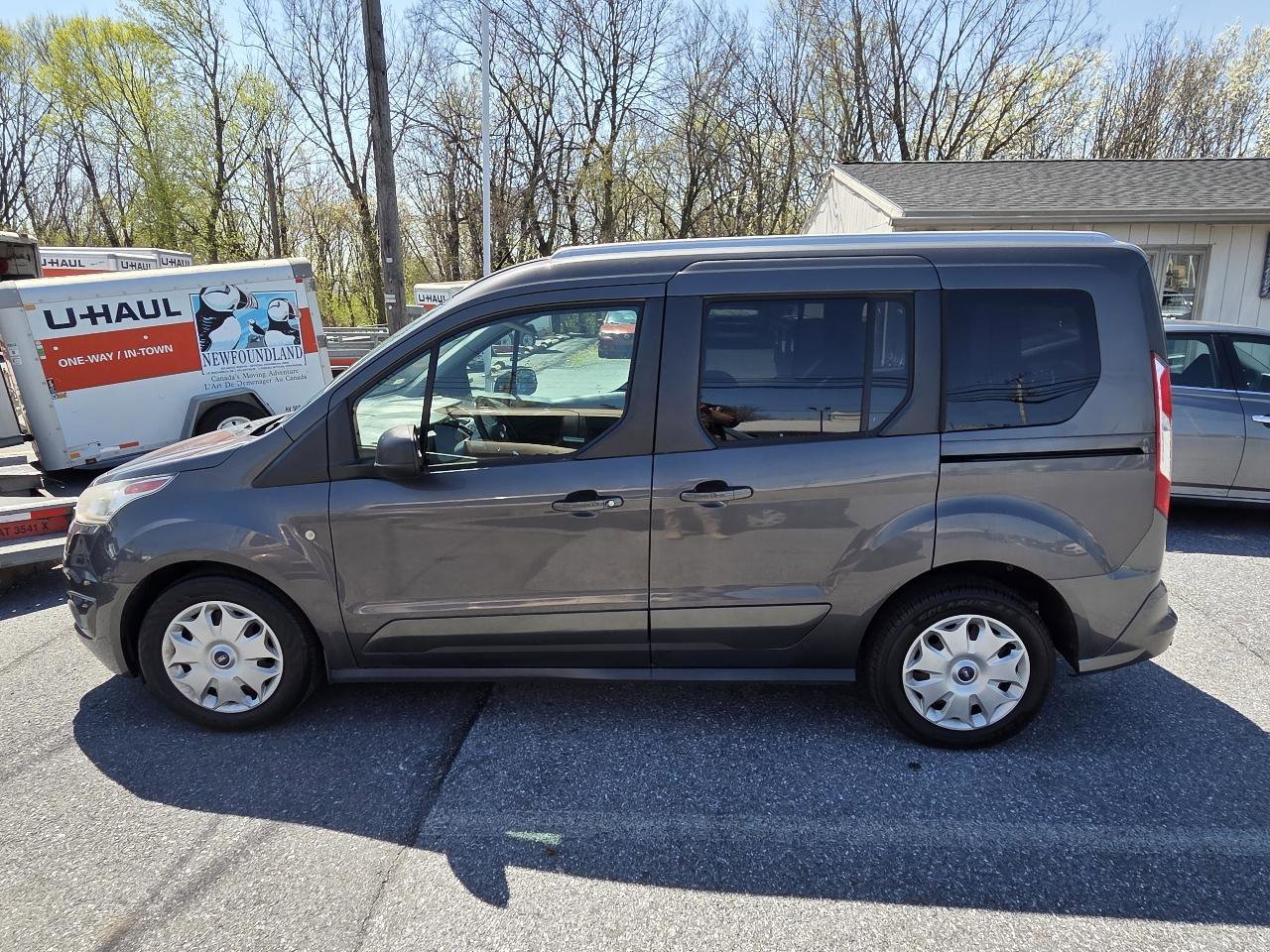 Used 2018 Ford Transit Connect XLT image 6