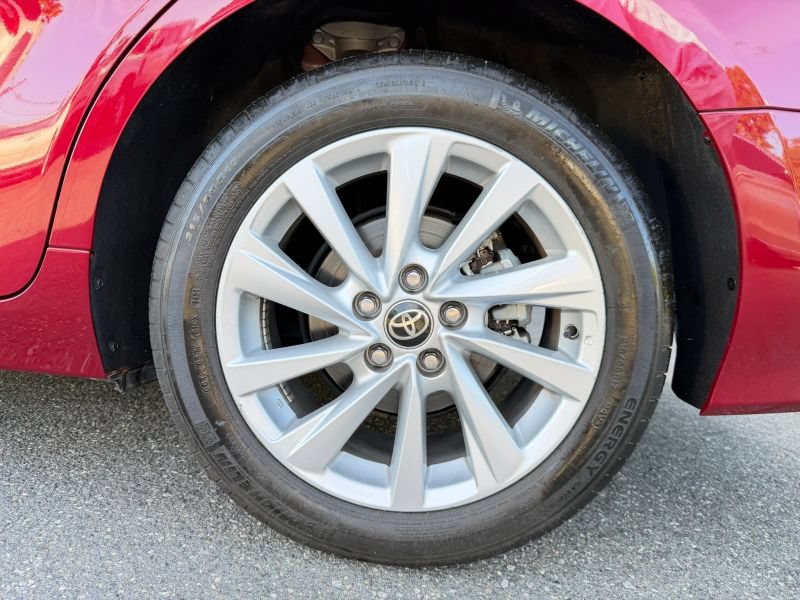 Used 2021 Toyota Camry LE AWD/4WD image 33