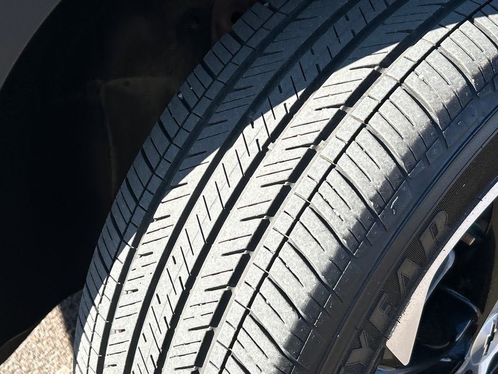 Used 2024 Chevrolet Trax RS image 28