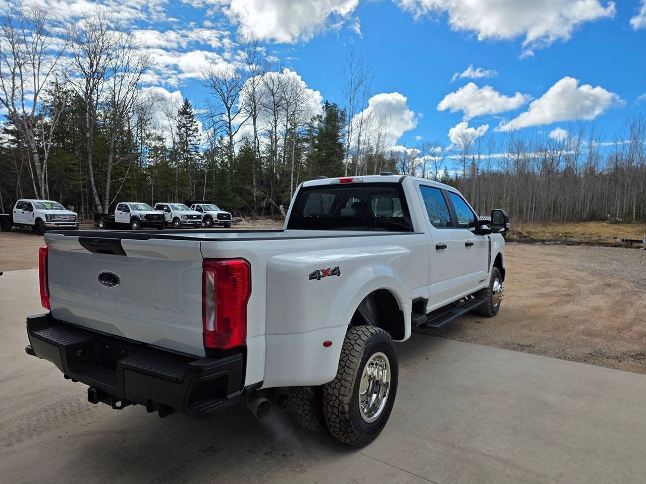 Used 2024 Ford F350 XL AWD/4WD image 7