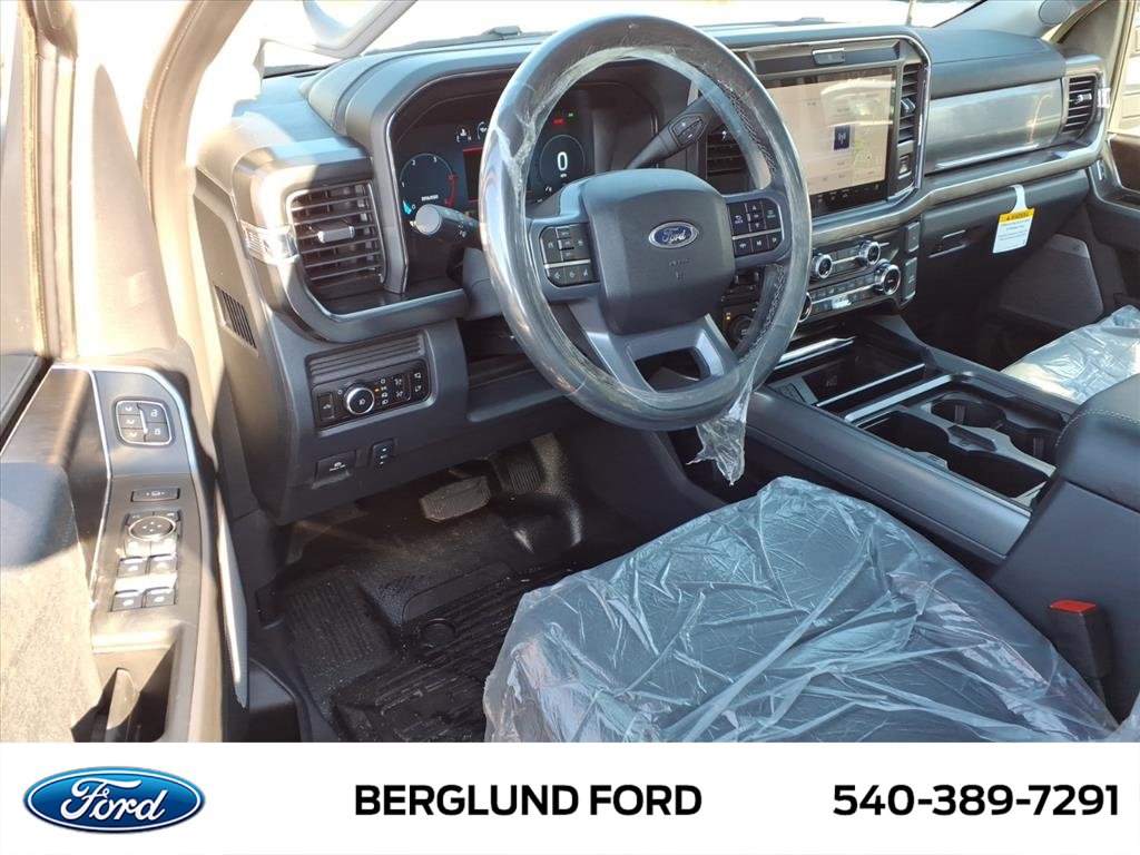 New 2026 Ford F550 4x4 Crew Cab image 10