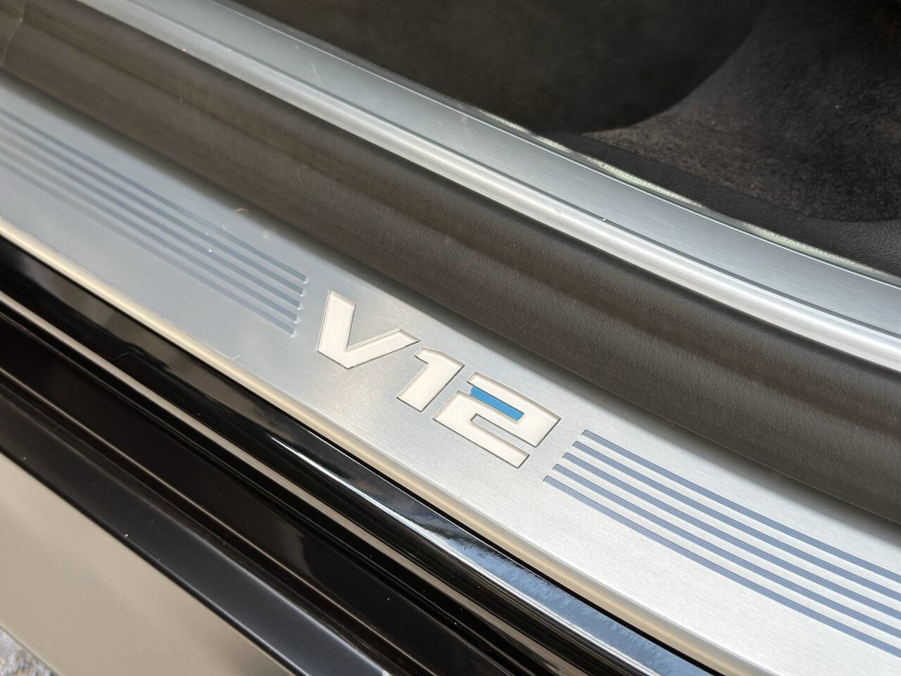 Used 2020 BMW M760i xDrive image 59