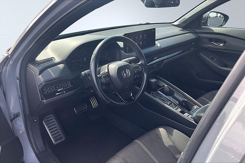 Used 2024 Honda Accord Sport image 12