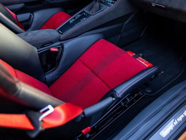 Certified 2025 Porsche 718 Boxster Spyder RS RWD image 49