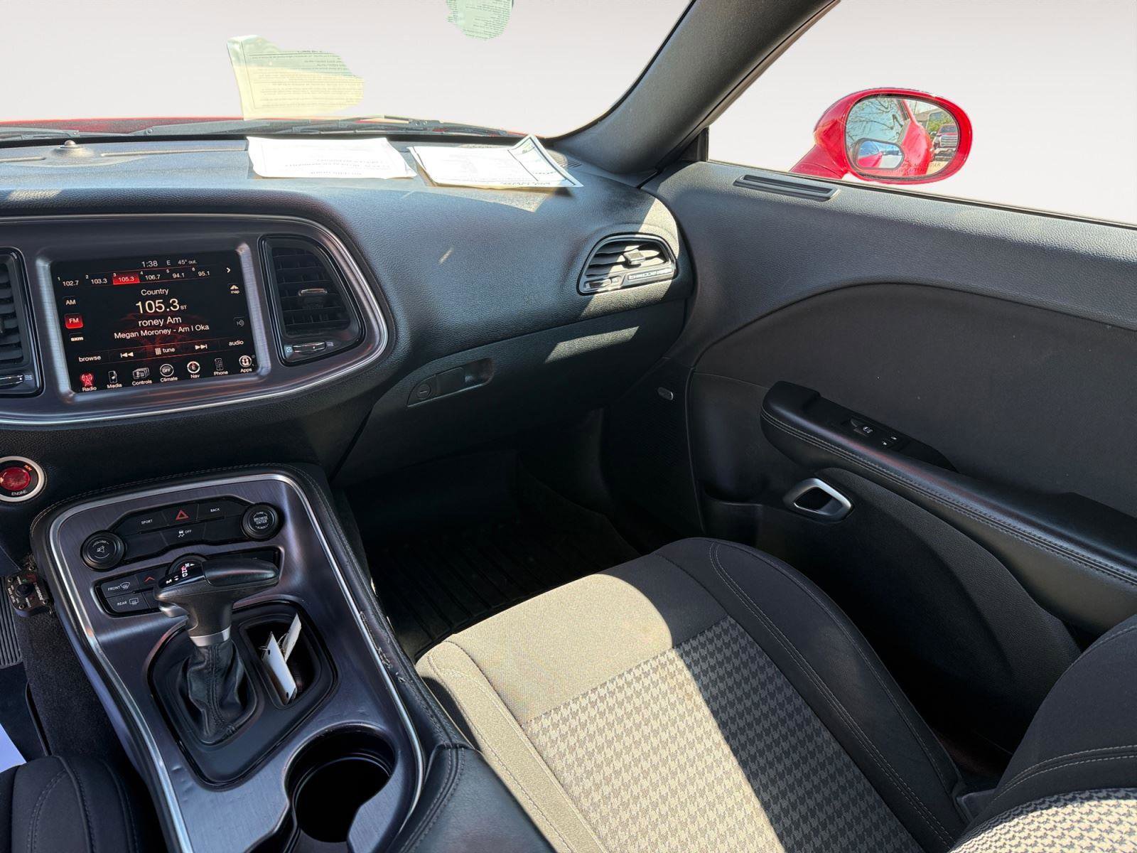 Used 2015 Dodge Challenger SXT w/ Sound Group image 12