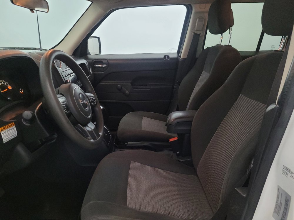 Used 2015 Jeep Patriot Sport AWD/4WD image 17
