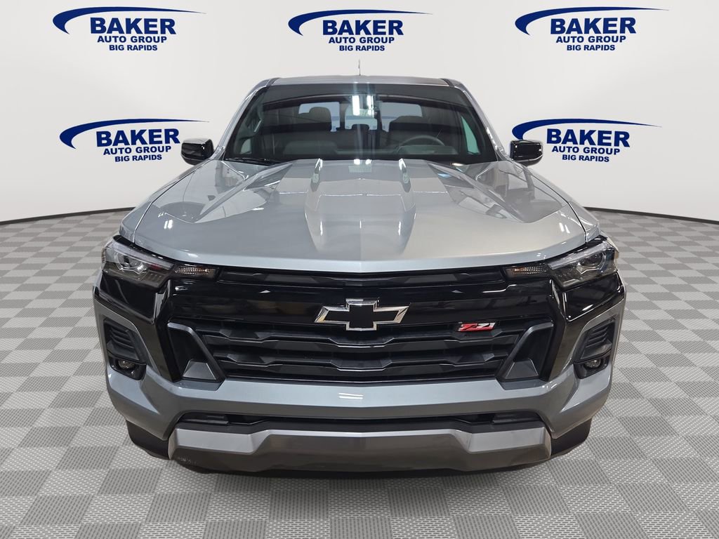 New 2026 Chevrolet Colorado Z71 w/ Midnight Edition AWD/4WD image 2