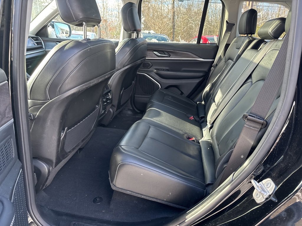 Used 2022 Jeep Grand Cherokee Limited 4xe image 11