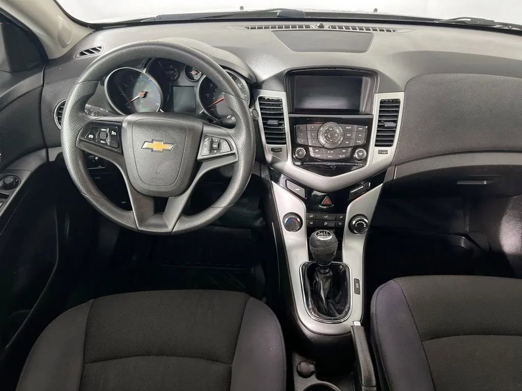 Used 2015 Chevrolet Cruze Eco w/ Enhanced Safety Package image 21