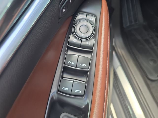 Certified 2019 Buick Enclave Avenir w/ Avenir Technology Package FWD image 17