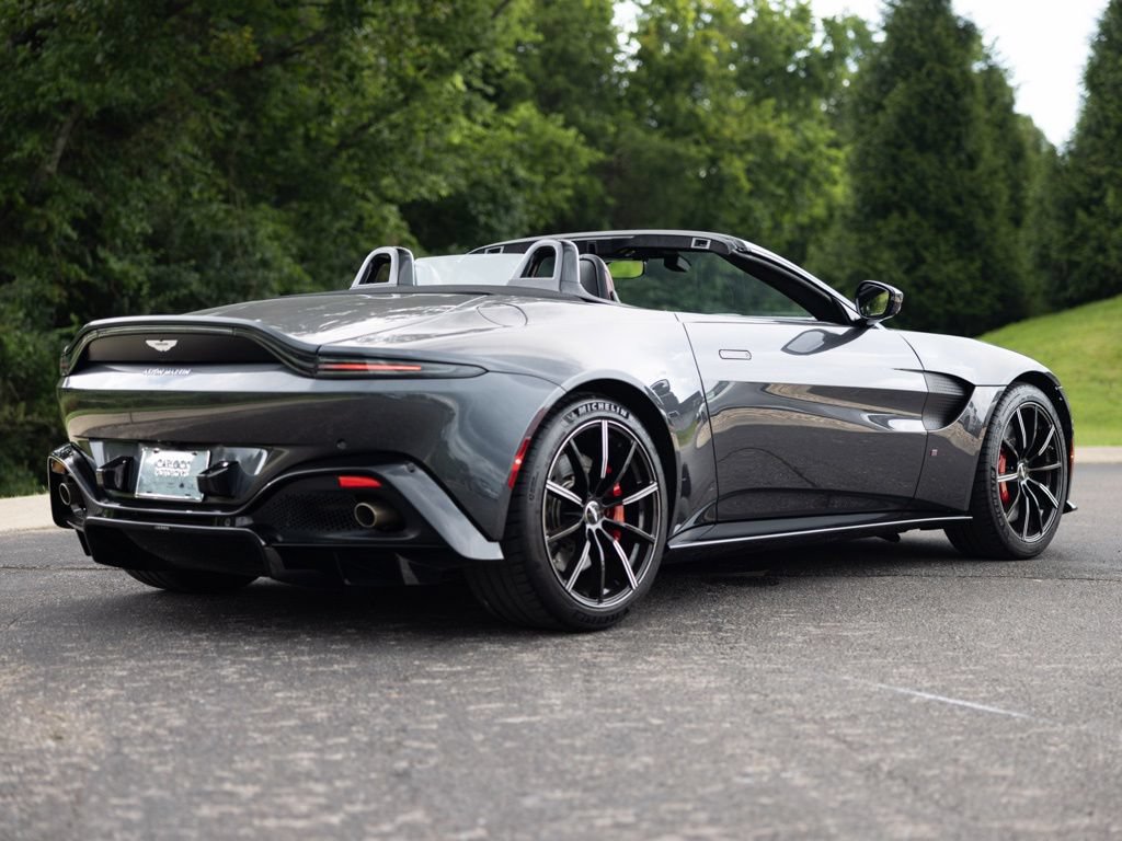 Used 2021 Aston Martin V8 Vantage Roadster RWD image 6