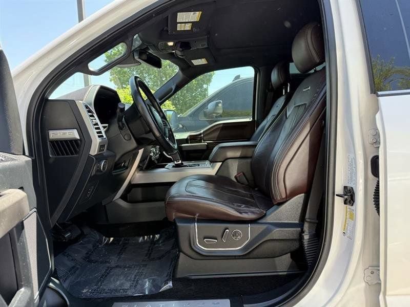 Used 2015 Ford F150 Platinum w/ Equipment Group 701A Luxury AWD/4WD image 12
