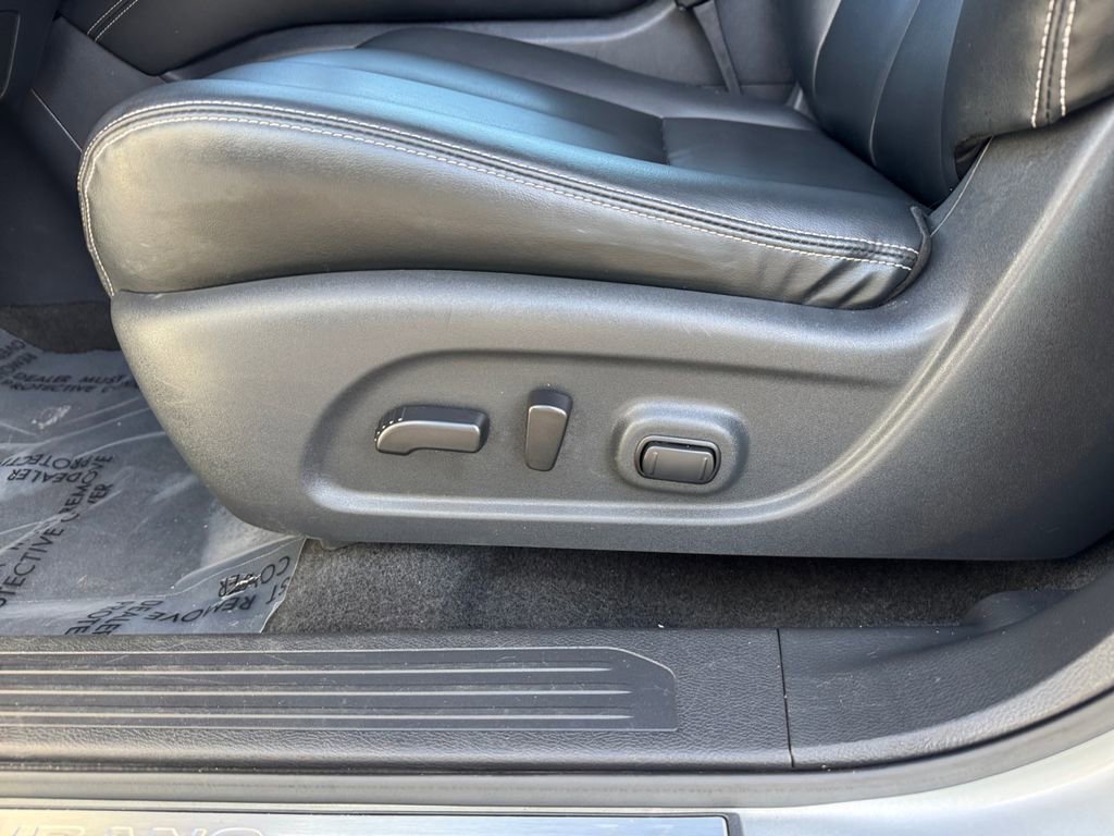 Used 2023 Nissan Murano SV image 16