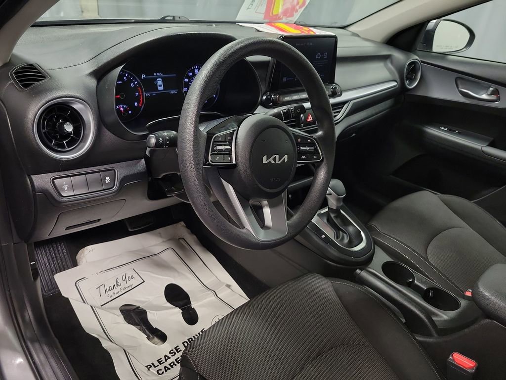 Used 2023 Kia Forte LXS image 13