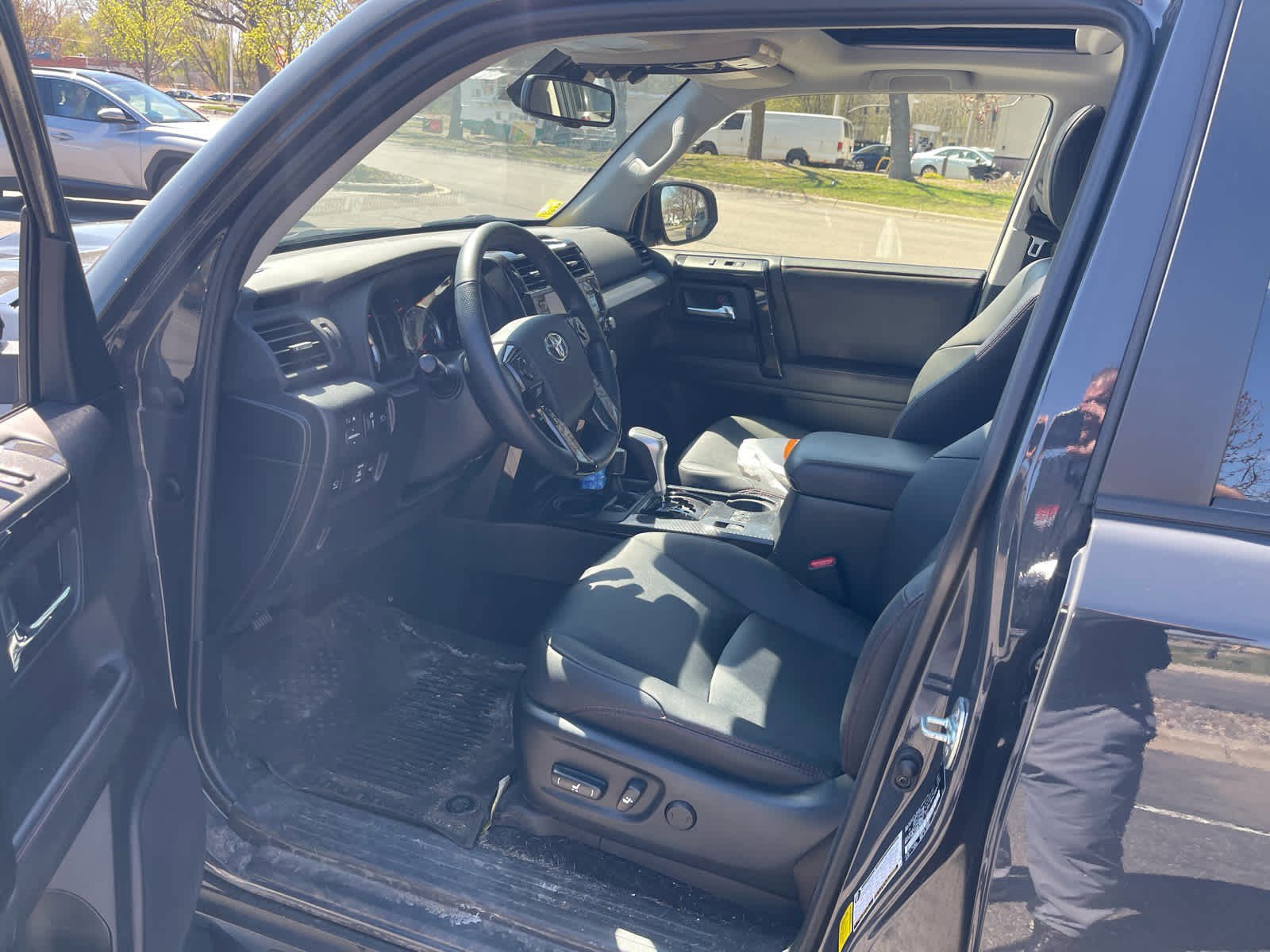 Used 2024 Toyota 4Runner TRD Off-Road Premium w/ Off Road Premium Plus Package AWD/4WD image 10