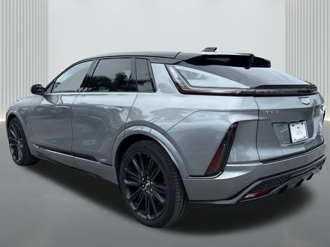 New 2026 Cadillac Lyriq V AWD/4WD image 7