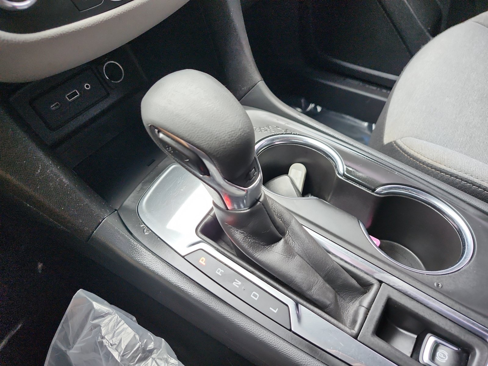 Used 2024 Chevrolet Equinox LS w/ Driver Confidence II Package FWD image 20