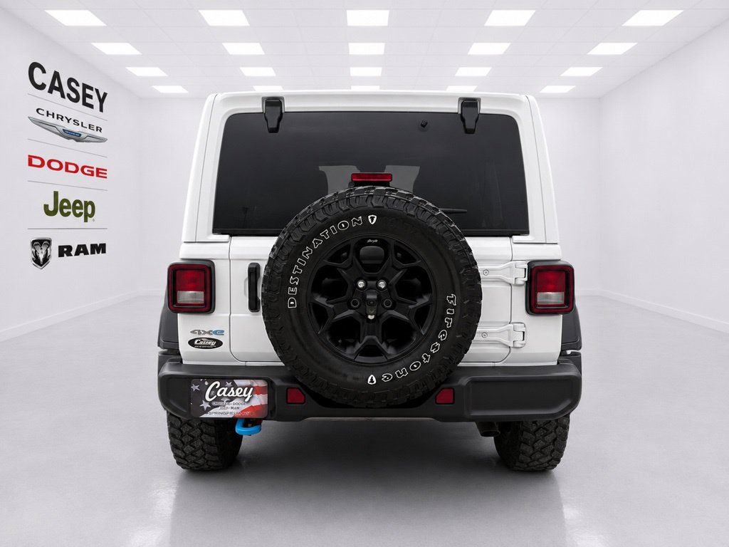 Used 2023 Jeep Wrangler Unlimited w/ Cold Weather Group AWD/4WD image 7