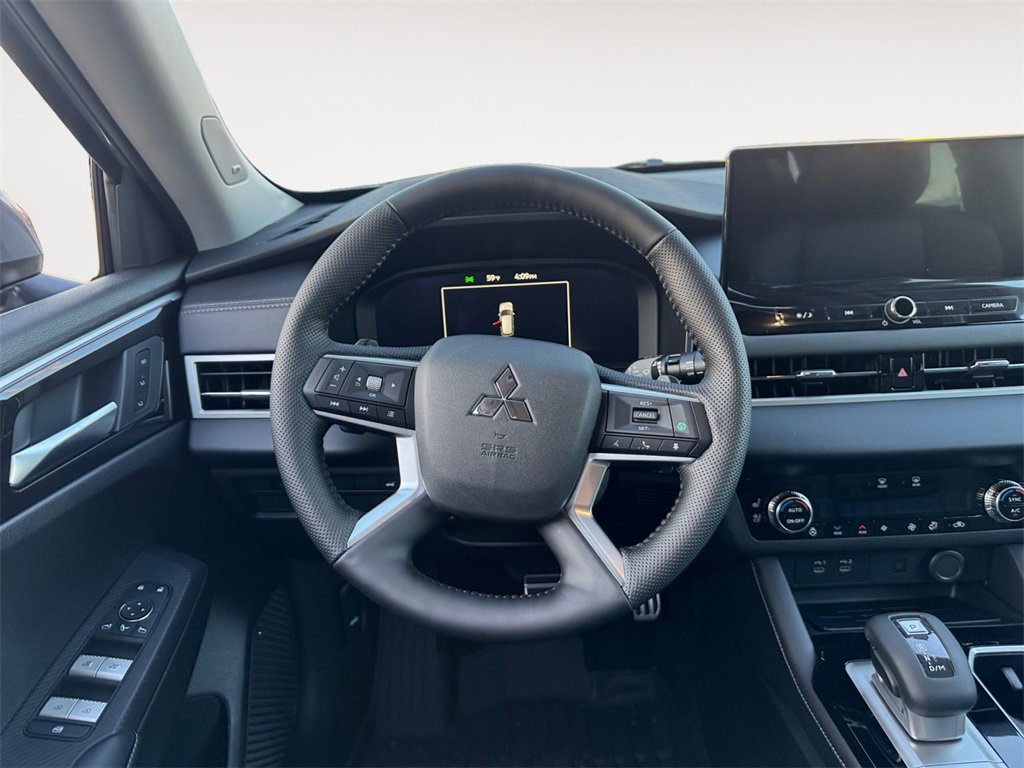 New 2026 Mitsubishi Outlander SEL image 12