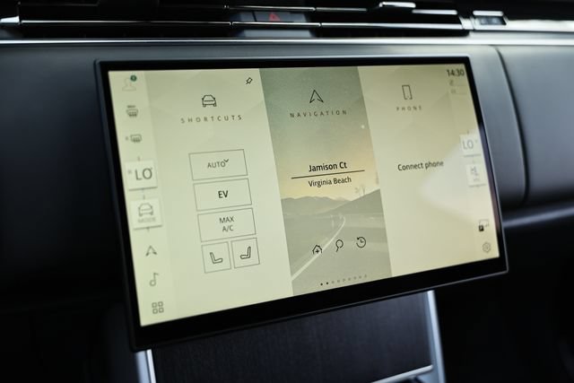 New 2026 Land Rover Range Rover SE AWD/4WD image 44