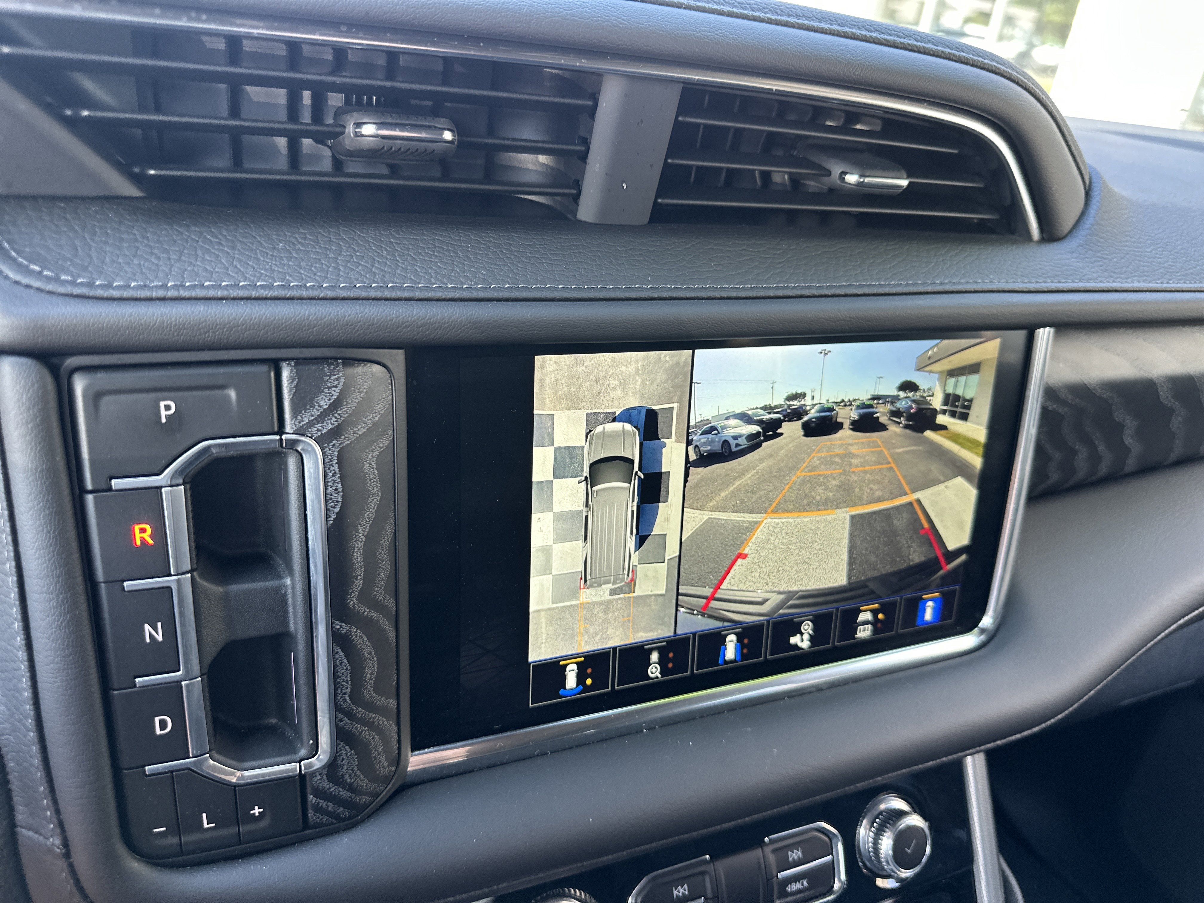 Used 2024 GMC Yukon Denali w/ Max Trailering Package AWD/4WD image 18