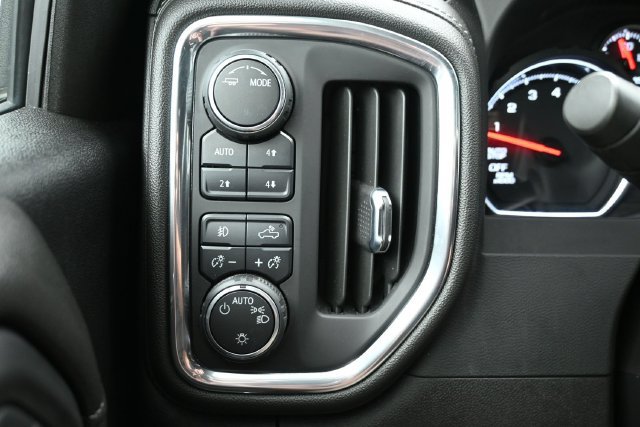 Used 2021 Chevrolet Silverado 1500 RST AWD/4WD image 24