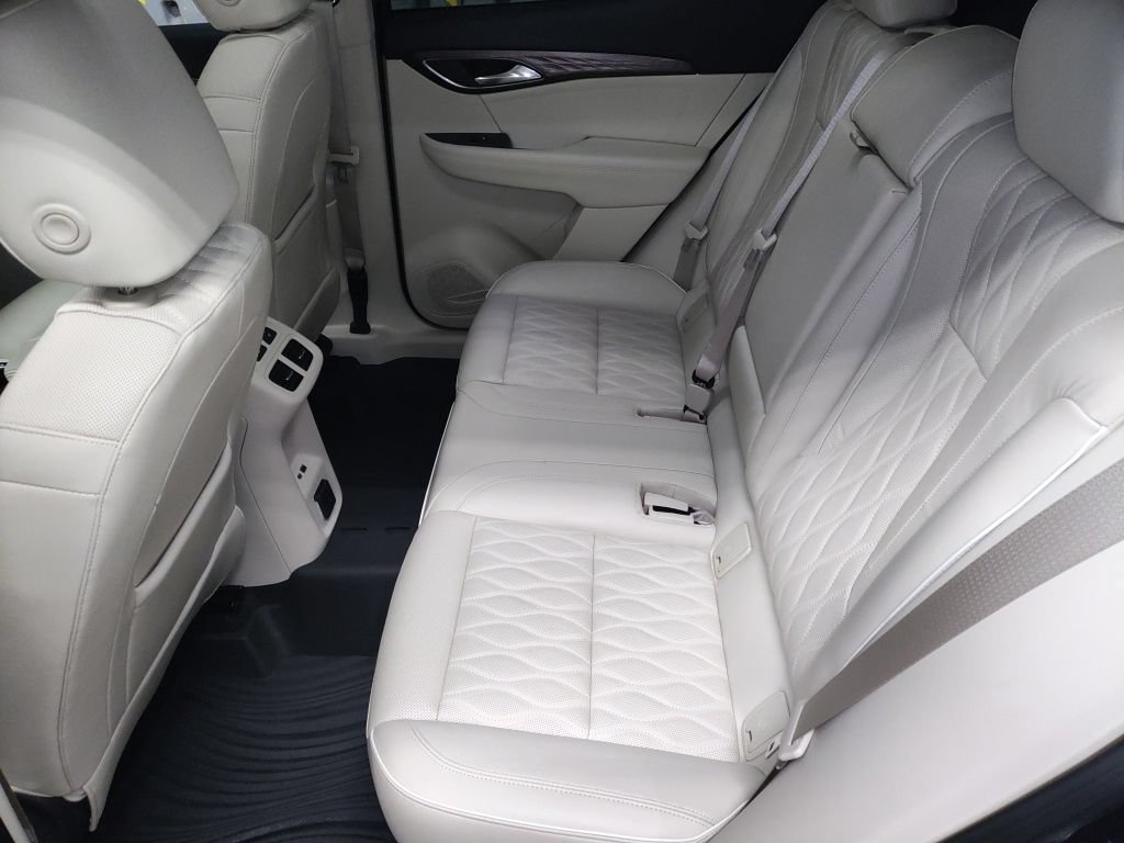 Used 2021 Buick Envision Avenir AWD/4WD image 26