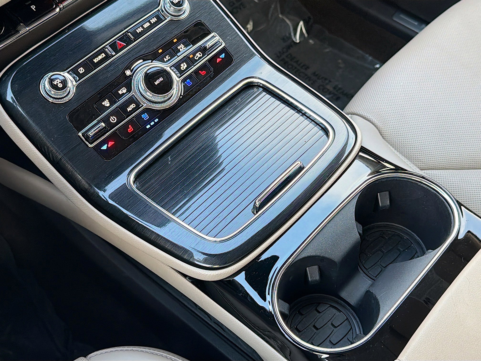 Used 2023 Lincoln Nautilus Reserve image 28