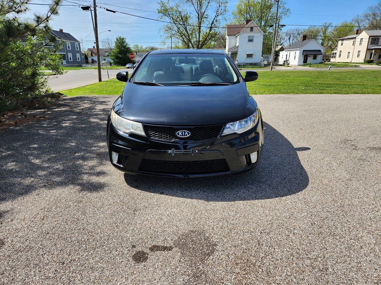 Used 2011 Kia Forte Koup SX w/ Leather Pkg FWD image 9