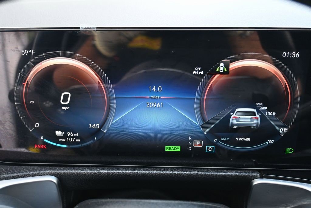 Used 2023 Mercedes-Benz EQB 250+ w/ Exclusive Package image 17