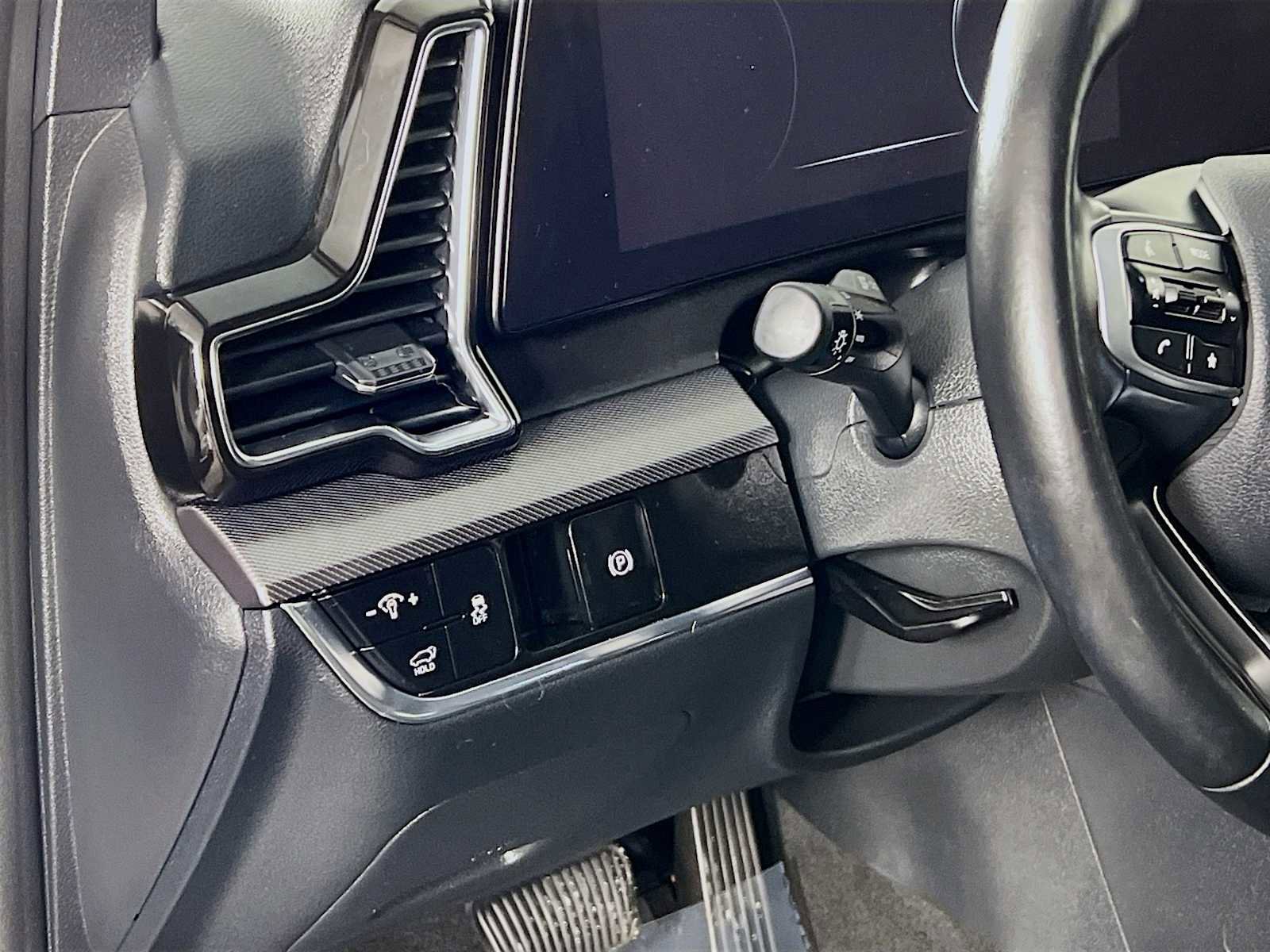 Used 2023 Kia Sportage SX image 10