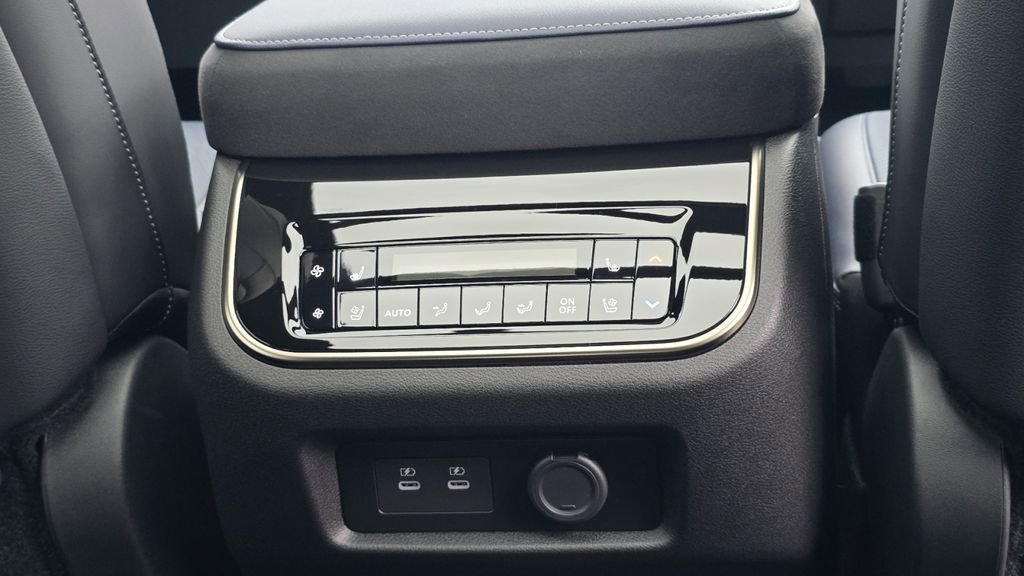 New 2026 INFINITI QX80 4WD image 25