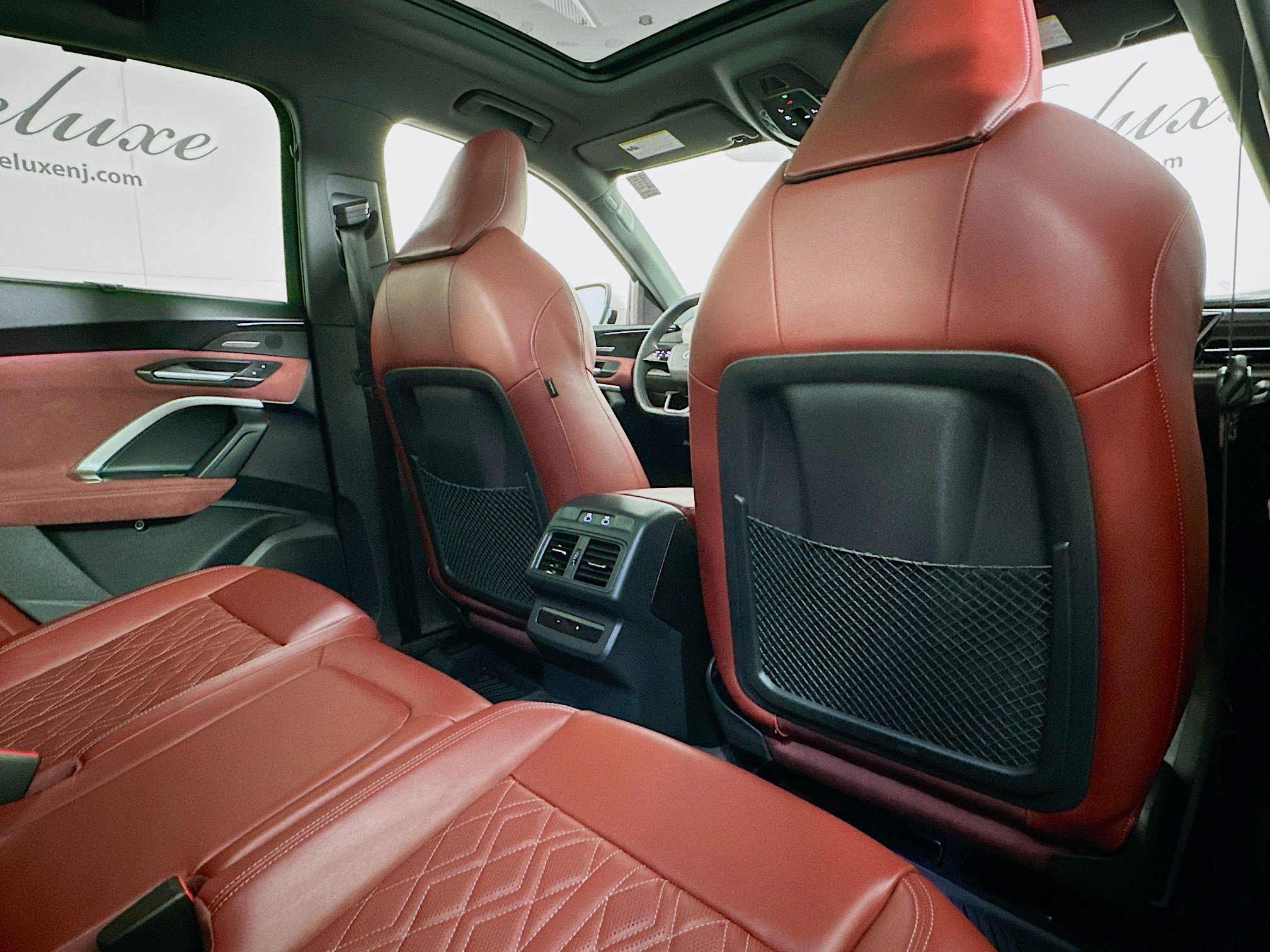 Used 2025 Audi SQ5 Premium Plus w/ Premium Plus Package image 27