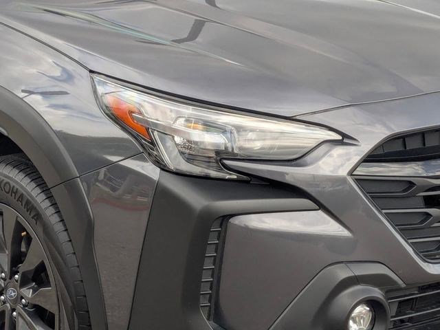Used 2025 Subaru Outback Onyx Edition AWD/4WD image 11