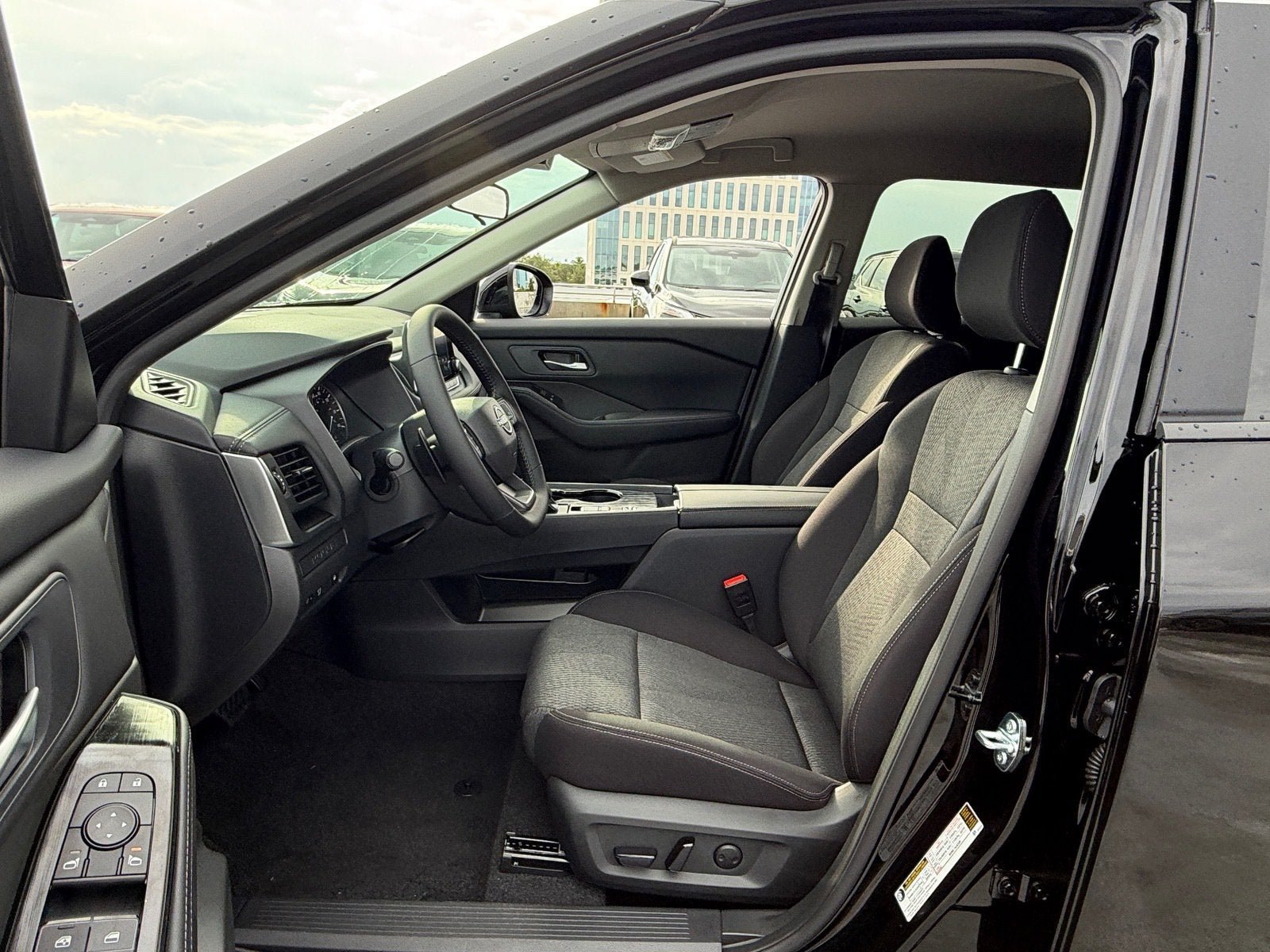 New 2027 Nissan Rogue SV FWD image 9