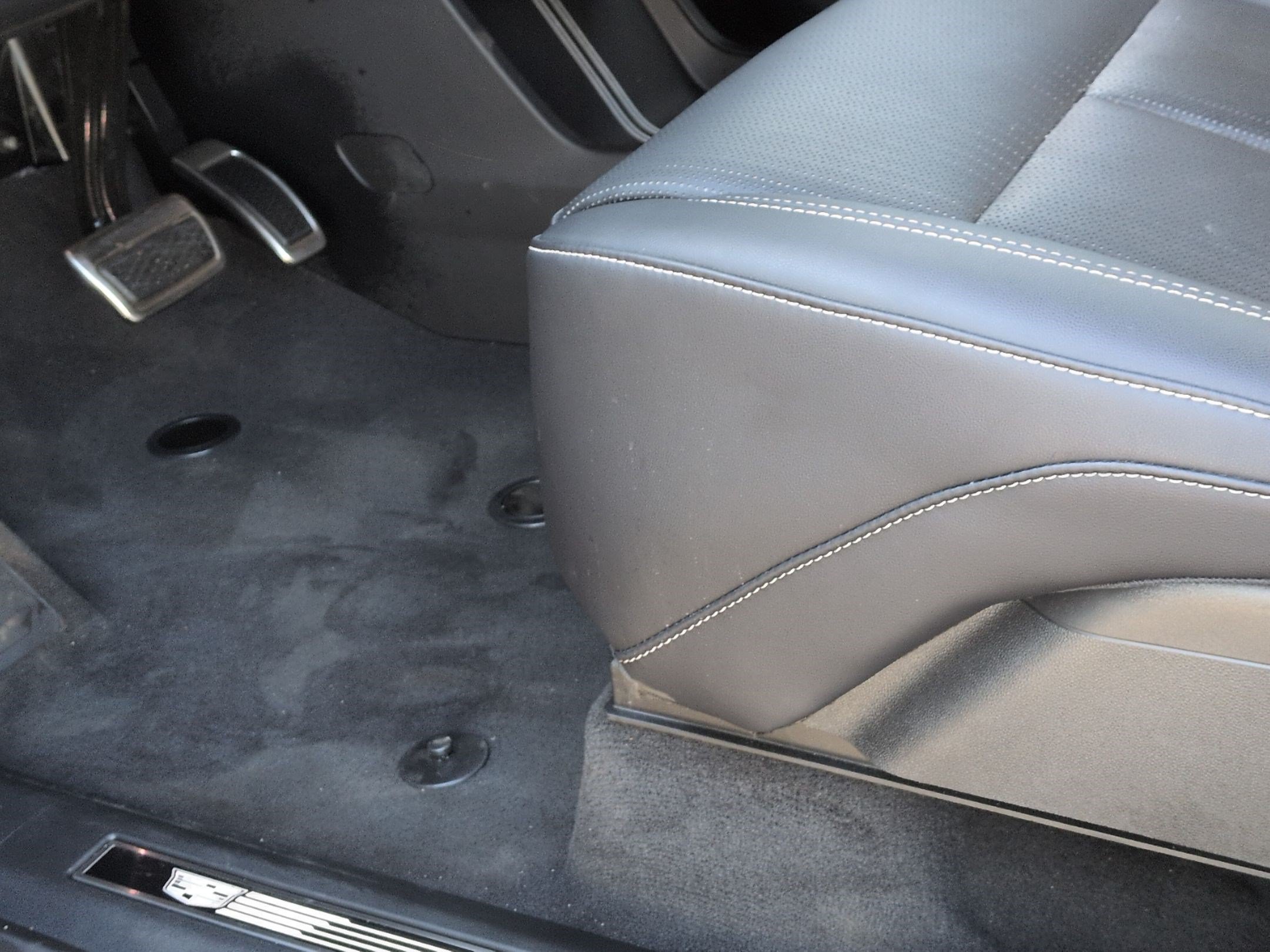 Used 2026 Cadillac Vistiq Sport w/ LPO, Floor Liner Package AWD/4WD image 17