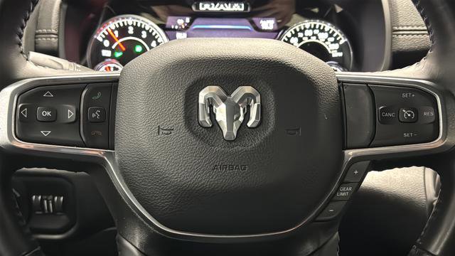Used 2023 RAM 1500 Laramie AWD/4WD image 15