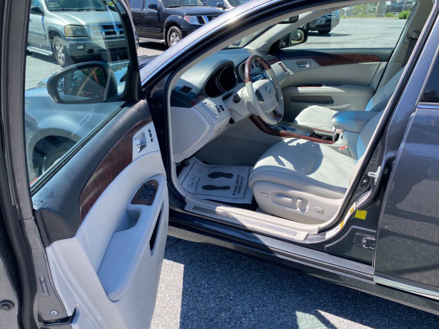 Used 2011 Toyota Avalon Limited FWD image 11