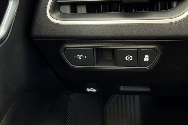 New 2026 Kia K4 LXS image 30