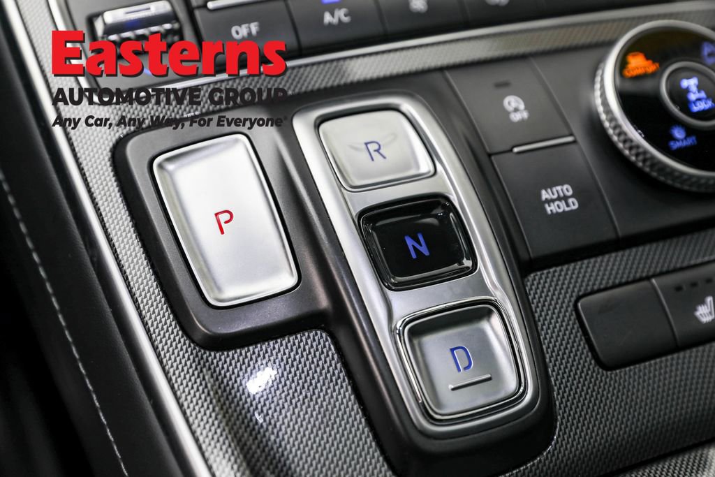 Used 2023 Hyundai Santa Fe SEL w/ Premium Package image 13