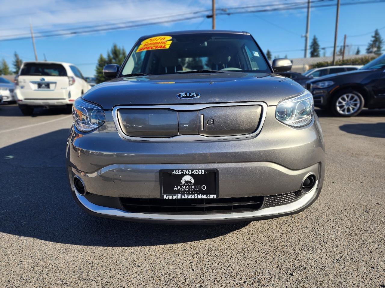 Used 2016 Kia Soul EV FWD image 2