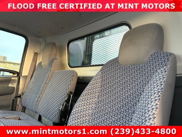 Used 2024 Isuzu NPR RWD image 27