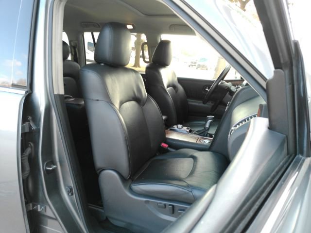Used 2023 Nissan Armada SL w/ Captain's Chairs Package image 25