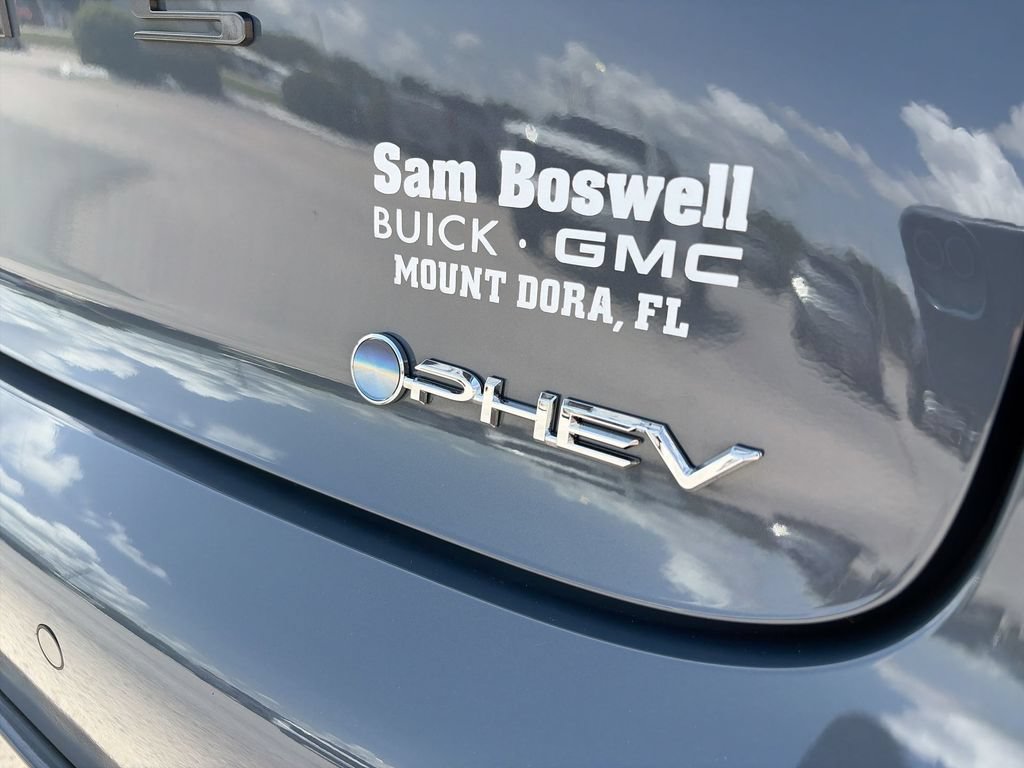Used 2026 Toyota Prius Plug-In Hybrid FWD image 35