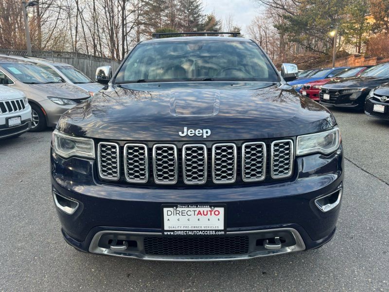 Used 2018 Jeep Grand Cherokee Overland AWD/4WD image 2