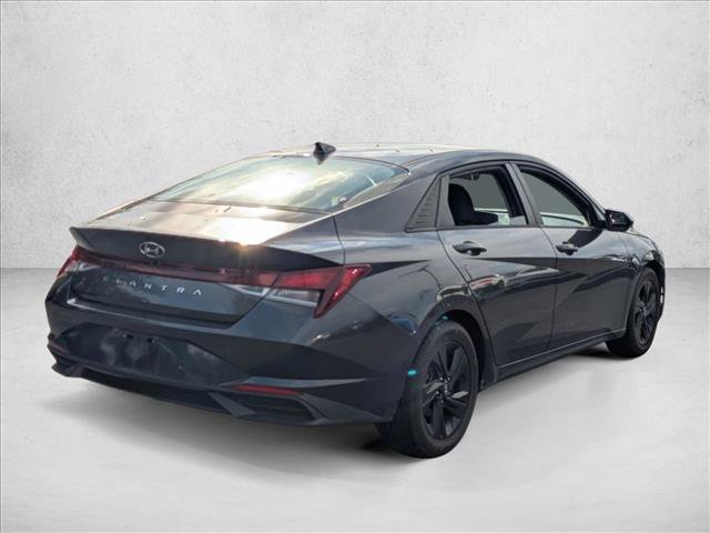 Used 2021 Hyundai Elantra SEL image 5
