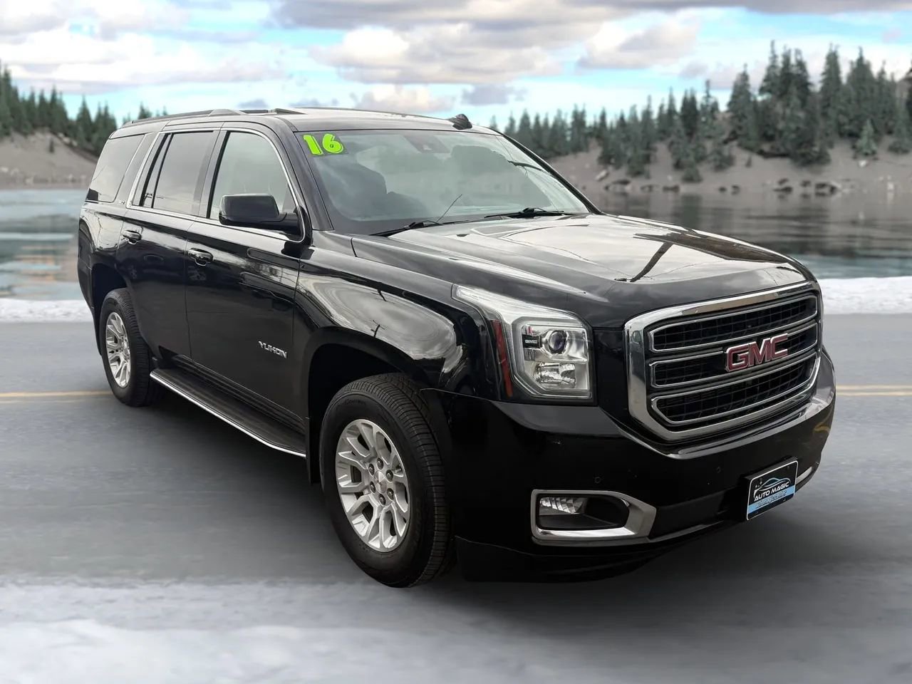 Used 2016 GMC Yukon SLT w/ Open Road Package AWD/4WD image 1